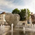 ホテル Domaine De La Foret D'orient, Logis Hotel, Restaurant, Et Golf 4*