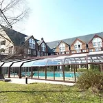 ホテル Domaine De La Foret D'orient, Logis Hotel, Restaurant, Et Golf