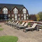 Hotel Domaine De La Foret D'orient, Logis Hotel, Restaurant, Et Golf 4*