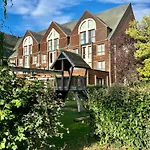 Domaine De La Foret D'orient, Logis Hotel, Restaurant, Et Golf 4* ルイイ・サセ