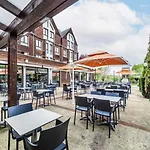 Domaine De La Foret D'orient, Logis Hotel, Restaurant, Et Golf Отель Rouilly-Sacey