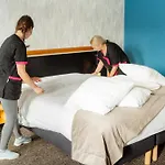 Hotel Domaine De La Foret D'orient, Logis Hotel, Restaurant, Et Golf 4*