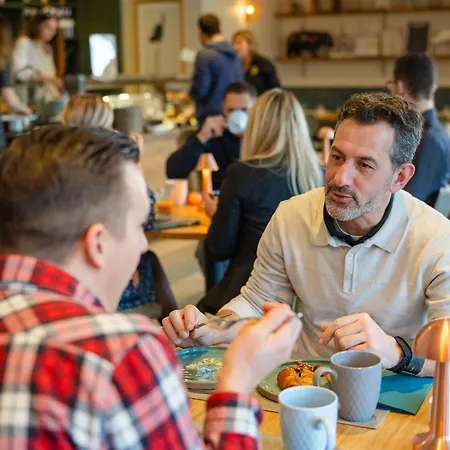 Domaine De La Foret D'orient, Logis Hotel, Restaurant, Et Golf Отель