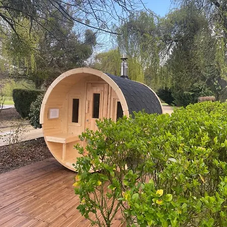 Domaine De La Foret D'orient, Logis Hotel, Restaurant, Et Golf 4* Rouilly-Sacey