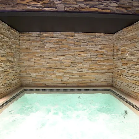 Hotel Domaine De La Foret D’orient – Natur’hotel Golf&spa