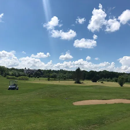 Hotel Domaine De La Foret D'orient, Logis Hotel, Restaurant, Et Golf