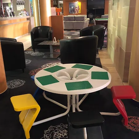 فندق Domaine De La Foret D'orient, Logis Hotel, Restaurant, Et Golf 4*