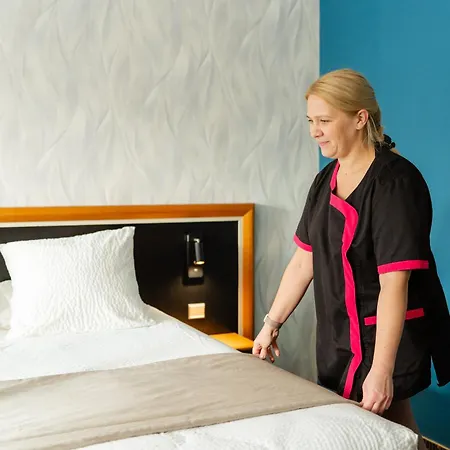 Hotel Domaine De La Foret D’orient – Natur’hotel Golf&spa 4*