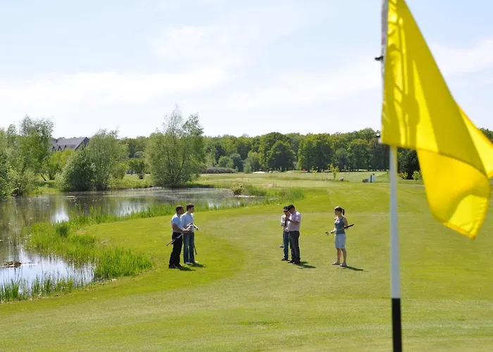 Hotel Domaine De La Foret D’orient – Natur’hotel Golf&spa Rouilly-Sacey