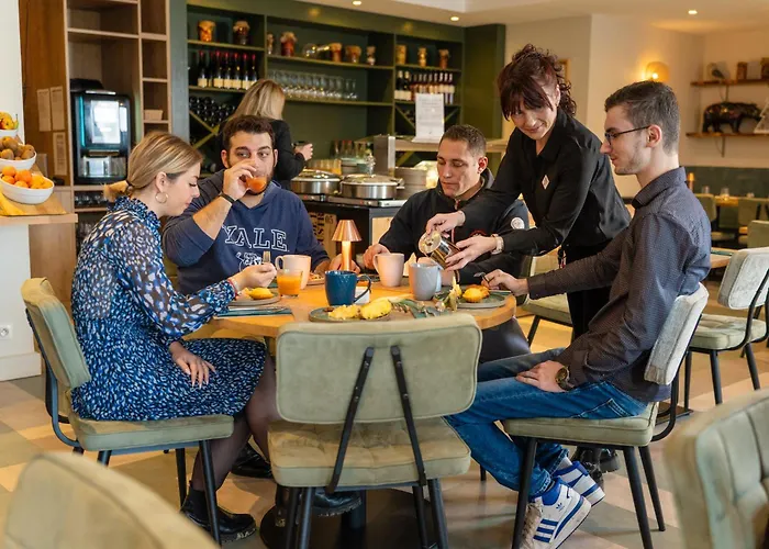 Hotel Domaine De La Foret D’orient – Natur’hotel Golf&spa