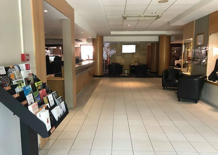 Hotel Domaine De La Foret D’orient – Natur’hotel Golf&spa Rouilly-Sacey