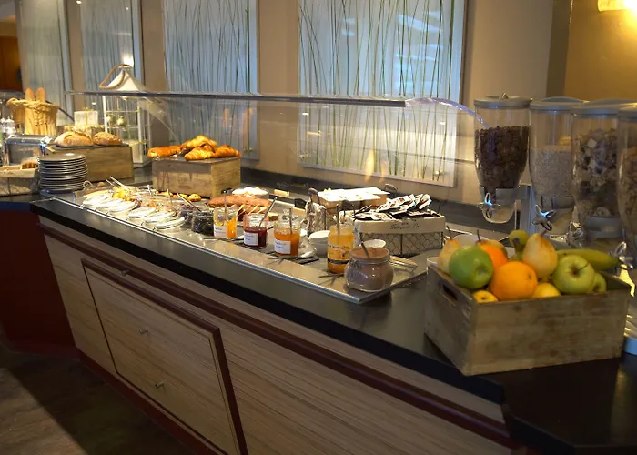 Hotel Domaine De La Foret D’orient – Natur’hotel Golf&spa Rouilly-Sacey