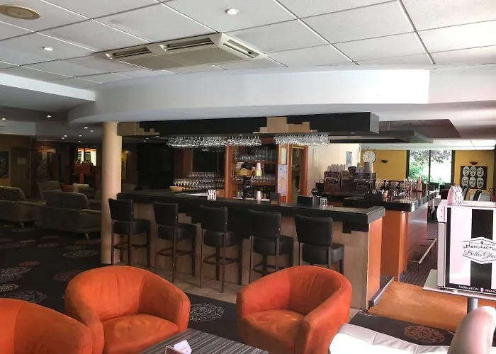 Domaine De La Foret D’orient – Natur’hotel Golf&spa Hotel Rouilly-Sacey