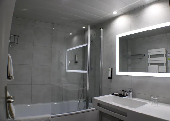 Domaine De La Foret D’orient – Natur’hotel Golf&spa Rouilly-Sacey